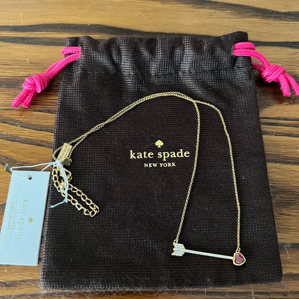 Kate Spade red heart arrowhead necklace 💘